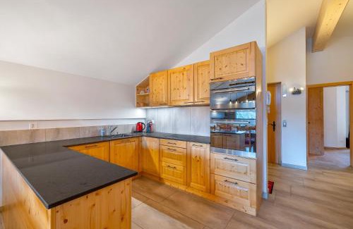 Leukerbad Apartment | Ferienwohnung Athosia