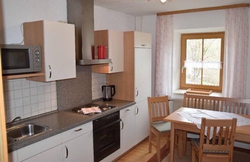 Grafenau Apartment | Ferienwohnung auf dem Bauernhof - zwei Schlafzimmer - Kinderland Bayerischer Wald