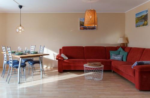 Bullay Apartment | Ferienwohnung Auf Sarret