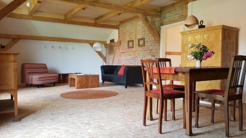 Velgast Apartment | Ferienwohnung "Backsteinhaus Starkow"