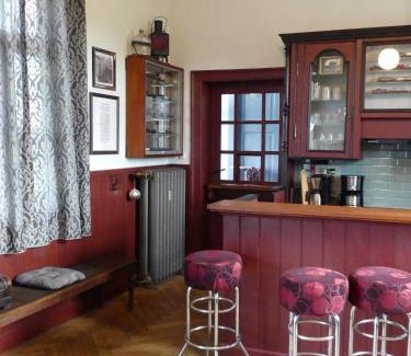 Meeder Apartment | Ferienwohnung Bahnhof 1892