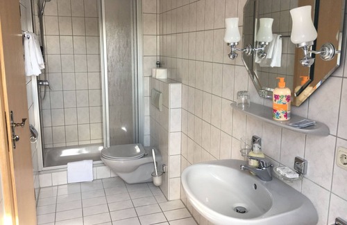 Altdorf Apartment | Ferienwohnung, Balkon, 1 Wohn-/Schlafraum, max. 3 Personen