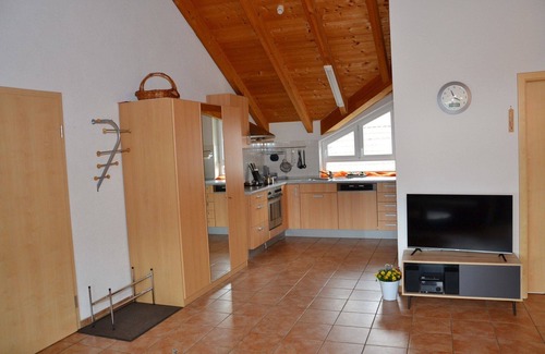 Stockach Apartment | Ferienwohnung Baumkrone, 74qm, 2 Schlafzimmer, max. 4 Personen
