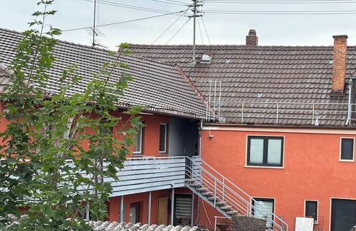 Guenzburg Apartment | Ferienwohnung Blüte mit Balkon