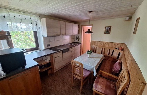 Weischlitz Apartment | Ferienwohnung Blick Wasserschloß - Appartement/fewo, Bad, WC