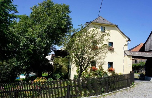 Weischlitz Apartment | Ferienwohnung Blick Wasserschloß - Appartement/fewo, Bad, WC