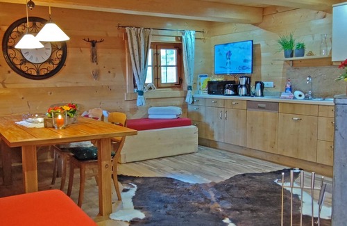 Kiefersfelden Apartment | Ferienwohnung "Blockhaus" bis max. 10 Personen ca. 90 qm