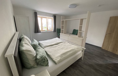 Pappenheim Apartment | Ferienwohnung Blumenwiese für 2-3 Personen
