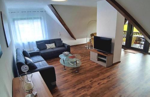 Friedensdorf Apartment | Ferienwohnung Brälu