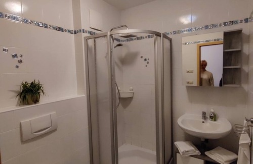 Neundorf Hotel | Ferienwohnung Brunow