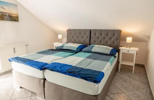 Unterneukirchen Apartment | Ferienwohnung Burghausen