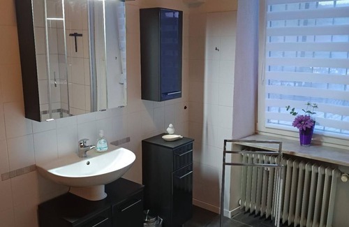 Cochem Apartment | Ferienwohnung Burgblick - apartment/apartment, shower or bath, WC, balcony