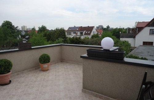 Vahrenheide Apartment | Ferienwohnung ca 110 qm zzgl 17 qm Terrasse