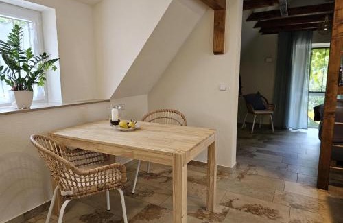 Großjena Apartment | Ferienwohnung Carlotta