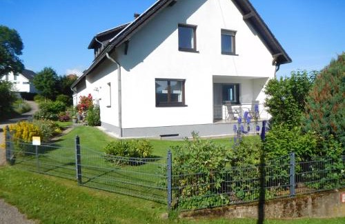 Hellenthal Apartment | Ferienwohnung Charly