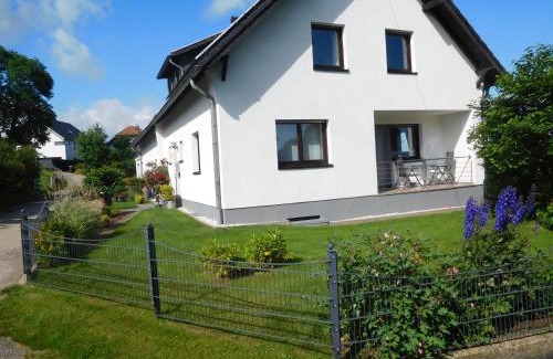 Hellenthal Apartment | Ferienwohnung Charly