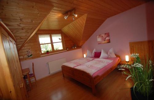 Finsterau Apartment | Ferienwohnung Christina