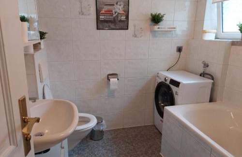 Burghausen Apartment | Ferienwohnung Damoser