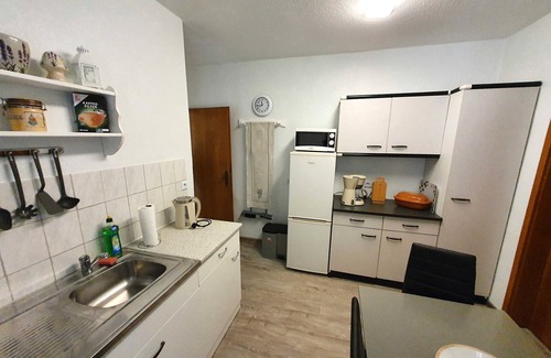 Mandelholz Apartment | Ferienwohnung Das Alte E-werk mit Kamin - Fewo mit 2 SZ