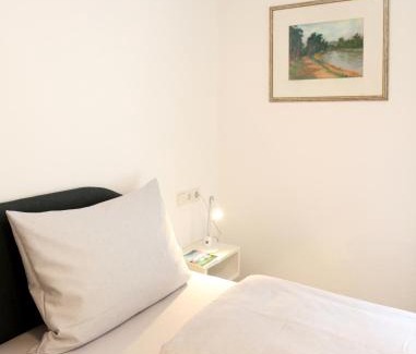 Annweiler am Trifels Apartment | Ferienwohnung Waldfrieden