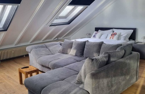Emmerich Apartment | Ferienwohnung am Rheinpark zum Entspannen