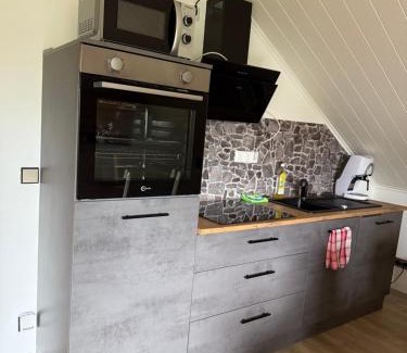 Ruber Apartment | Ferienwohnung de Flingou