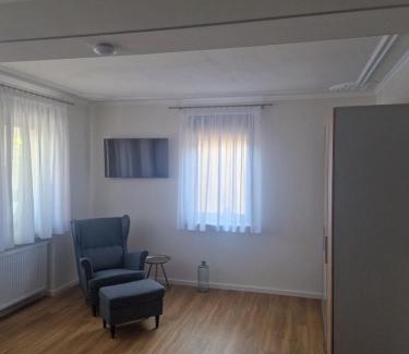 Heuchelheim-Klingen Apartment | Ferienwohnung im Weingut Krämerhof