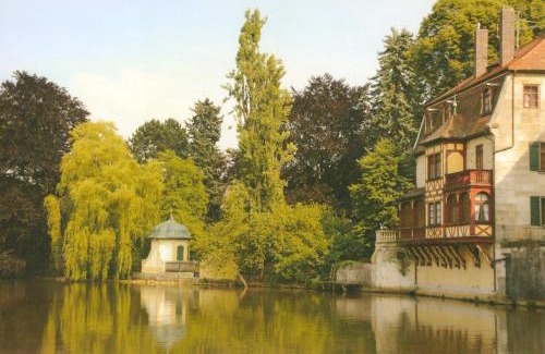 Lauf an der Pegnitz Apartment | Ferienwohnung Villa am Fluss