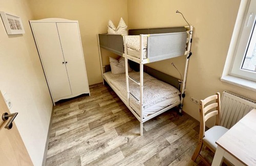 Obstfelderschmiede Apartment | Ferienwohnung 3 Alte Schule Johann CF GutsMuths