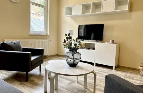 Obstfelderschmiede Apartment | Ferienwohnung 3 Alte Schule Johann CF GutsMuths