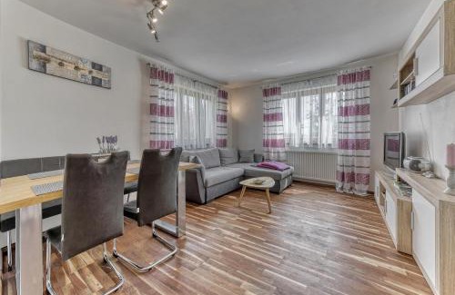 Neukirchen vorm Wald Apartment | Ferienwohnung Fernblick