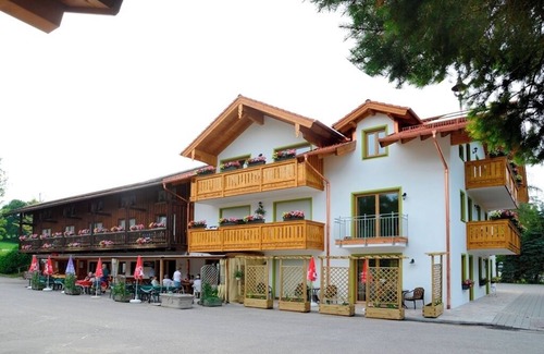 Prien am Chiemsee Apartment | Ferienwohnung B mit Sep. Schlafzimmer und Balkon, 48qm