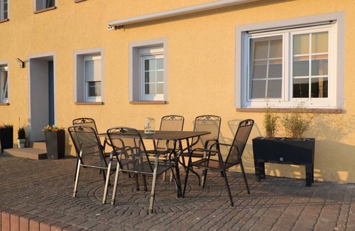 Edingen Apartment | Ferienwohnung Am Pfaffenderbach - 5-bett-ferienwohnung, Dusche/wc, 2 Schlafräume