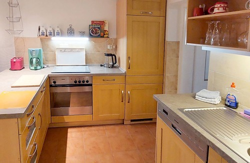 Ribnitz Apartment | Ferienwohnung Gänseblümchen