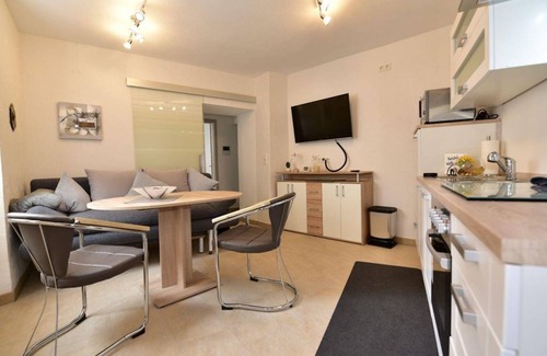 Zeltingen-Rachtig Apartment | Ferienwohnung Althoff