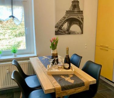 Bad Schlema Apartment | Ferienwohnung Dietel in Bad Schlema mit WLAN Terrasse Stellplatz inklusive