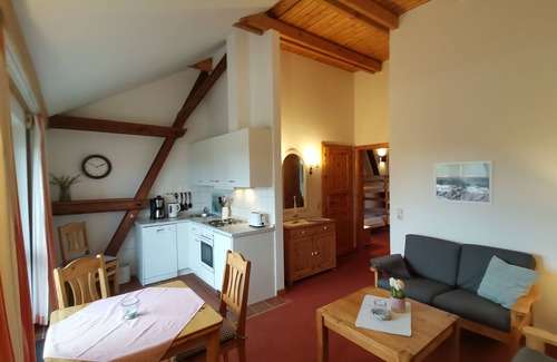 Blekendorf Apartment | Ferienwohnung Direkt an der Ostsee, Naturnah mit Wellness!