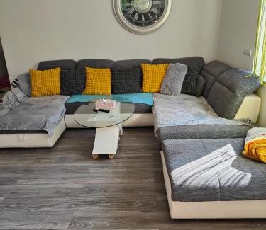 Sankt Martin an der Raab Apartment | Ferienwohnung Dorfleben, nahe Jennersdorf und Therme