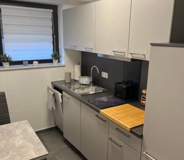 Flittard Apartment | Ferienwohnung Emilia