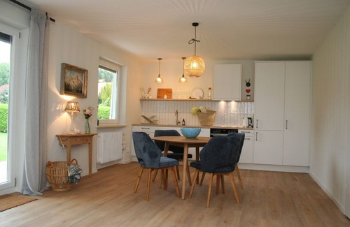 Marquartstein Apartment | Ferienwohnung Flori mit Zwei Schlafzimmern 75 qm