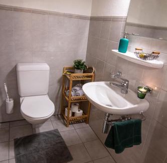 Huttwilen Apartment | Ferienwohnung Frostenegg