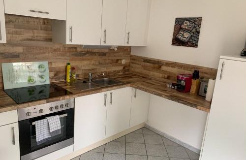 Unterneukirchen Apartment | Ferienwohnung Garten