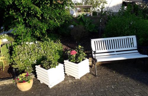 Unterschneidheim Apartment | Ferienwohnung Gogelhopf