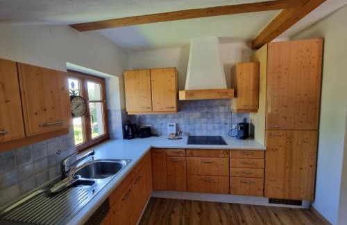 Eisenbergeramt Apartment | Ferienwohnung Gschwendt