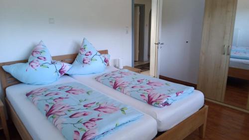 Tennenbronn Apartment | Ferienwohnung Härtel