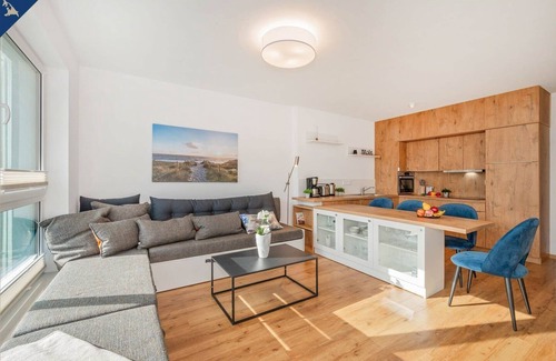 Garz Apartment | Ferienwohnung Haffblick 8 - "exklusives 61m² Apartment mit Haff-blick Ruhige Lage Balkon & Wlan