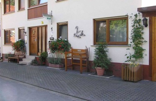 Voehl Apartment | Ferienwohnung Hagenstein - Ferienwohnungen Wolf