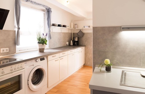 Wolfenbuettel Apartment | Ferienwohnung Harzstraße - Holiday apartment Harzstraße