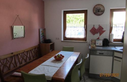 Ailingen Apartment | Ferienwohnung Haus Pistillo