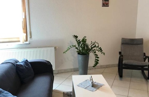 Holzkirchen Apartment | Ferienwohnung Haus Maja